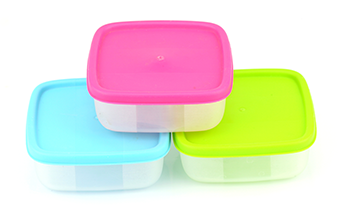 WATCH OUT FOR PLASTIC CONTAINERS IN THE KITCHEN!